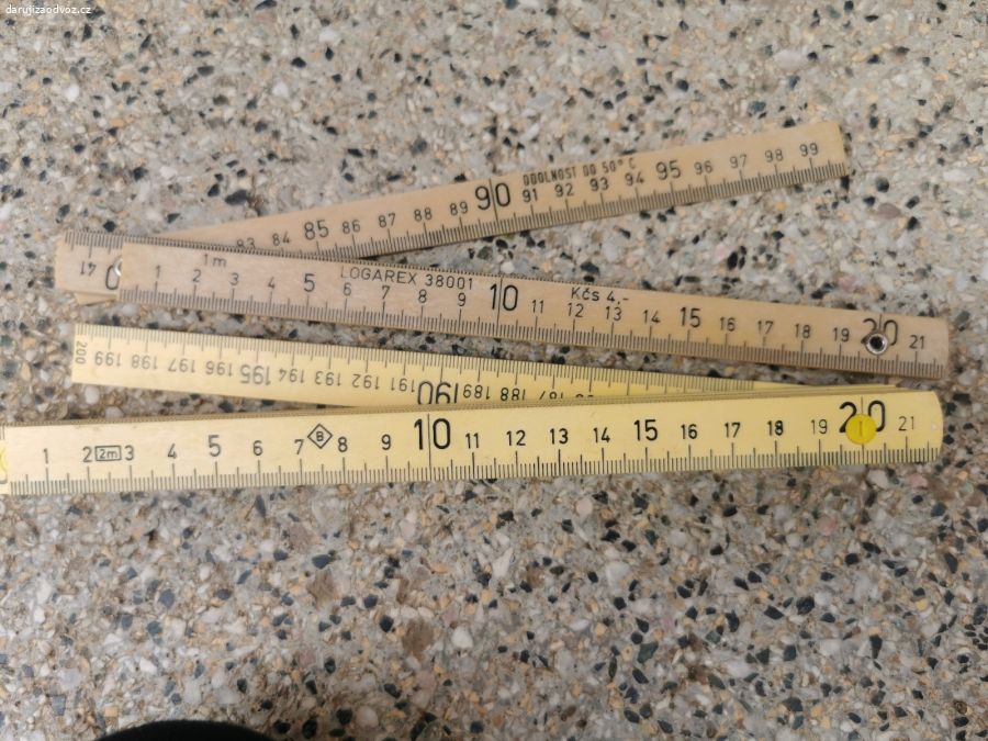 2 skládací metry