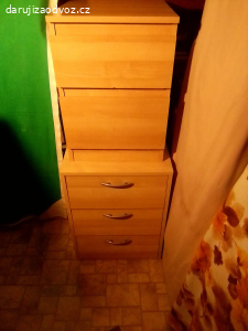 2 úložné skříňky se šuplíky