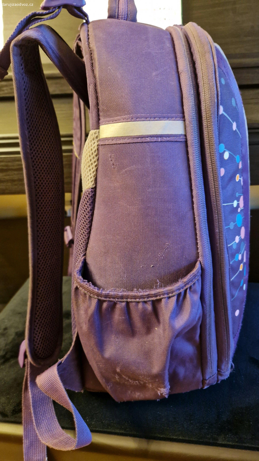 aktovka BeBag extral. aktovka 
extralehká, ergonomická
pouze osobně: Praha Chodov