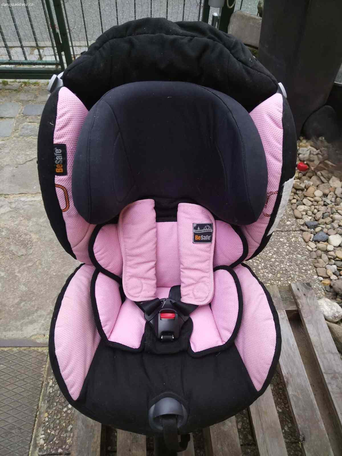 Autosedačka s ISOfix pro děti 0-18 kg do čtyř let. Vyměním za tablety do myčky nádobí kvalitní norskou autosedačku BeSafe iZi Combi X3 s instalací pomocí systému ISOfix. Tato sedačka umožňuje dětem cestovat proti směru jízdy (nejbezpečnější varianta až do 4 let/18 kg), ale lze ji v případě potřeby otočit i po směru (instalace pásem) [1, 2].
Stav: Velmi zachovalá, nebouraná, z nekuřáckého prostředí. Potahy jsou vyčištěné.
Vlastnosti: Pětibodový pás, nastavitelná opěrka hlavy, magnetické úchyty na pásy pro snadné usazování dítěte, robustní konstrukce s opěrnou nohou pro maximální stabilitu.
Příslušenství: Návod k použití a montážní prvky součástí.
K odvozu Praha 10