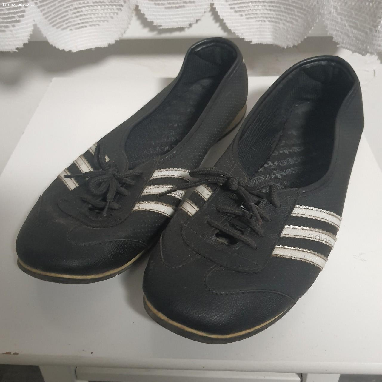 baleriny Adidas velikost 40. osobní odběr na me adrese Vašátkova ulice Praha14 nebo balikovna 100kc