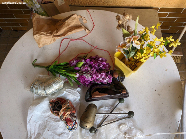 Beranek forma, umele kvetiny