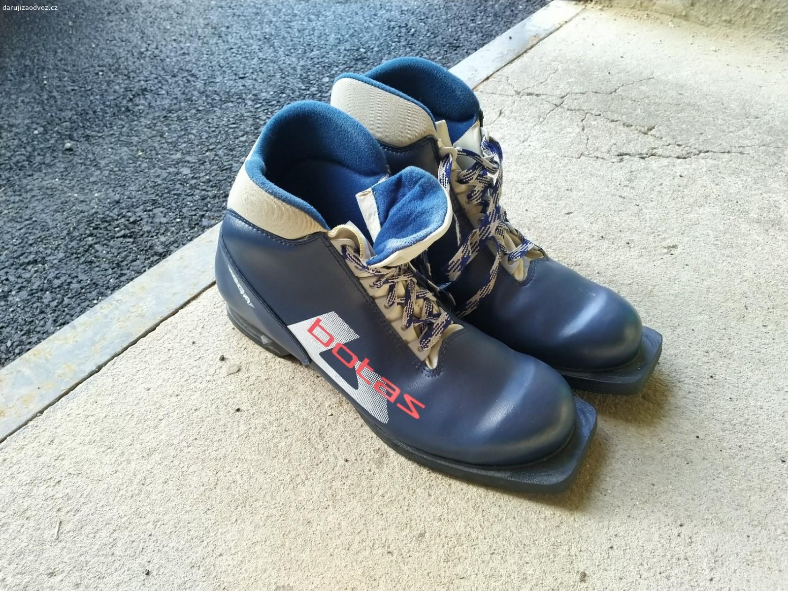 běžky Artis + boty č.9 (UK). běžky Artis + boty č.9 (UK)