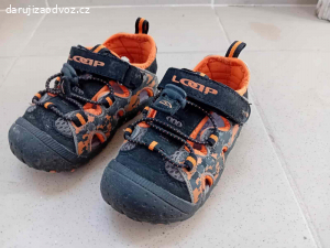 Boty - trekové sandálky Loap, vel. 25