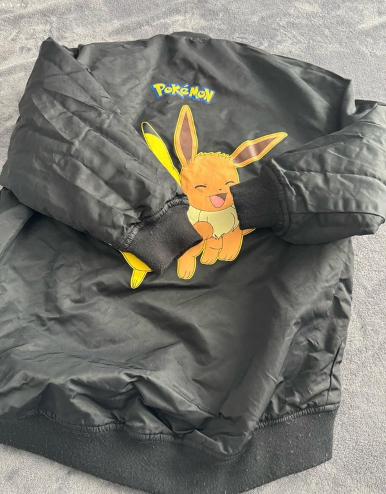 Bunda - bomber Pokémon 158. Nošena sezónu. 
zásilkovna 120,- 
pokud se dohodneme na osobním předání, poprosím si o velkou Colu Zero ??