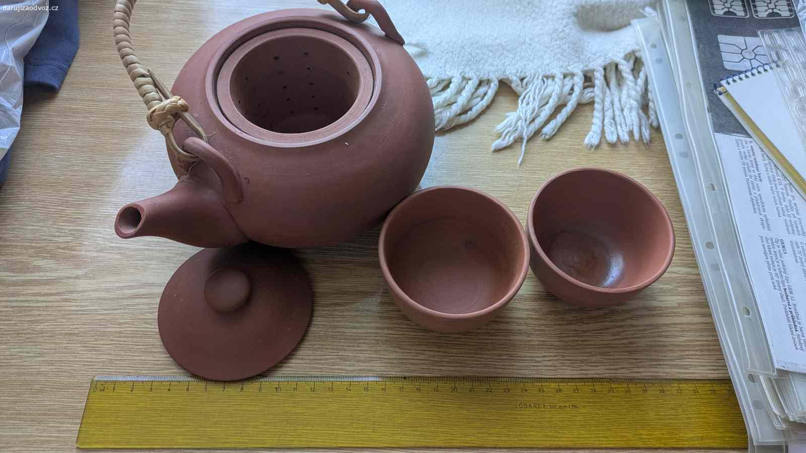 Čajová Hliněná konvička s  hrníčky. Čajová Hliněná konvička. Pár krát použita.