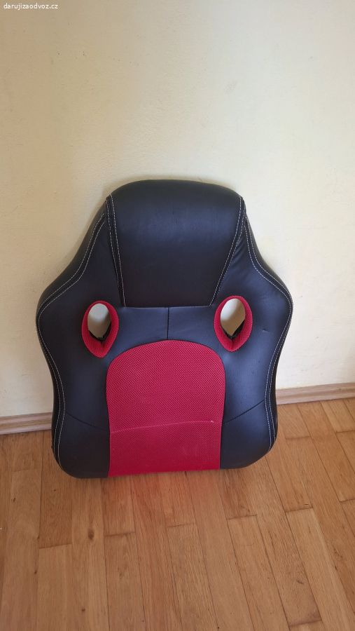 část křesla