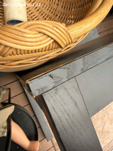 černý rozkladaci stůl Ikea Bjursta