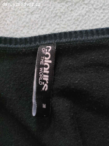 Černý svetr, vel M