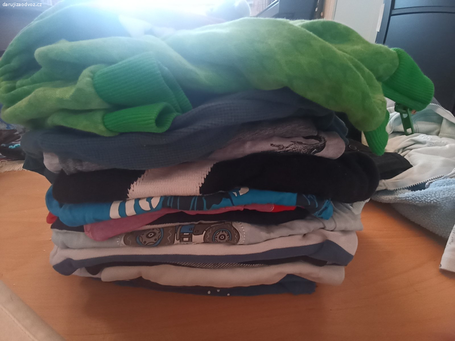 Chlapecké oblečení 98/104