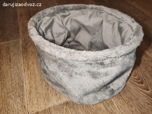 Chlupatý košíček