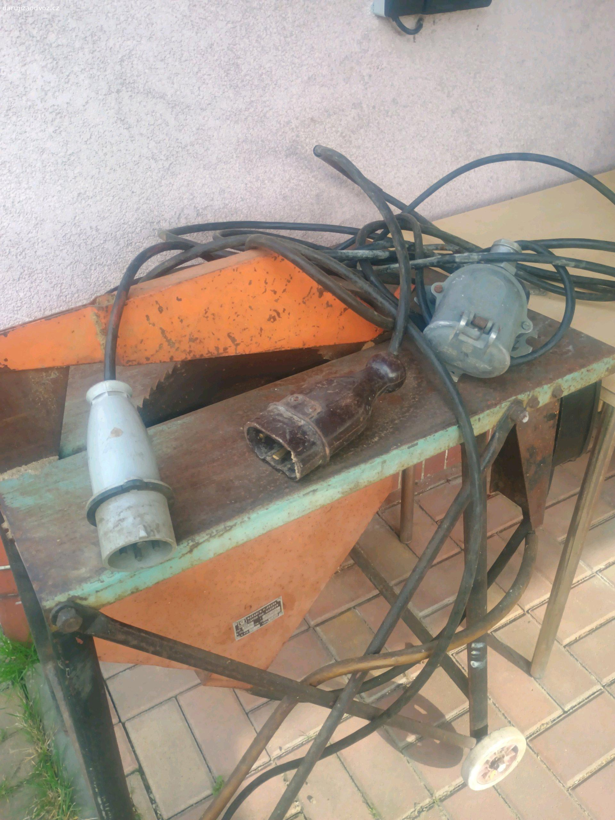 Cirkulárka. přijeďte je to vaše. funkční