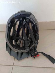 cyklistická helma zelenobílá, dětská