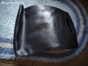 Dámská černá kabelka
