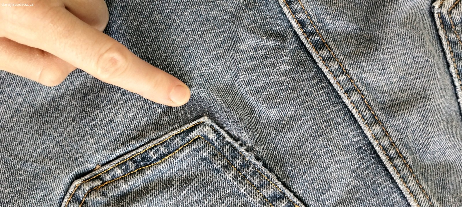 dámske dziny HM veľkosť 40. pri výške 175 CM som ich nosila ako 7/8 na leto. na nižšiu postavu lepšie. majú opravovanu dieru pri zadnom vrecku. sú stále skvelé, len sú mi uz veľké. kľudne pošlem.