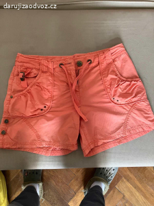 Dámské oblečení M,S