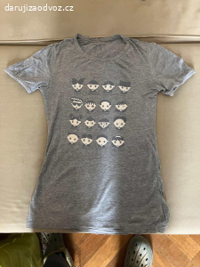 Dámské oblečení, velikost M, některé S