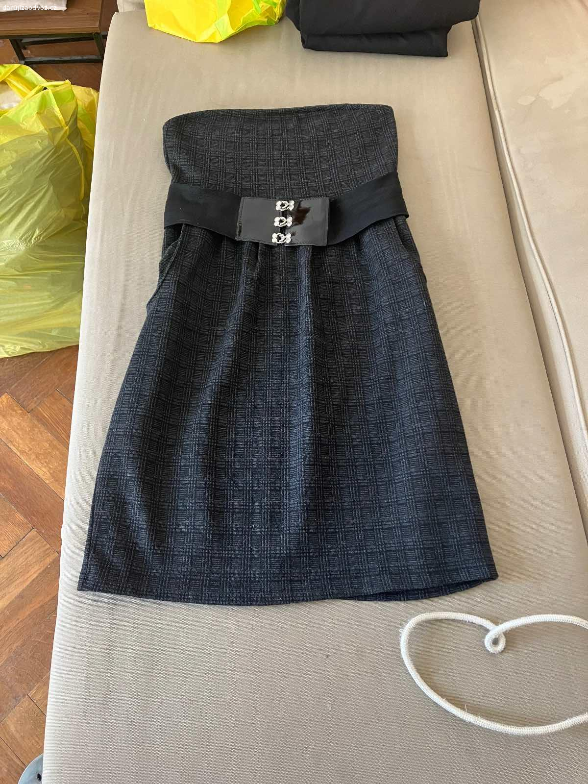 Dámské oblečení velikost M, některé S. Daruji dámské oblečení ve velikosti M, pár kusů je S. Oblečení je v dobrém stavu, vhodné na donošení. Různé kousky trička, mikiny, sukně, šaty

Zdarma, ideálně jako celek