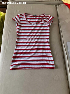 Dámské oblečení, velikost M, některé S