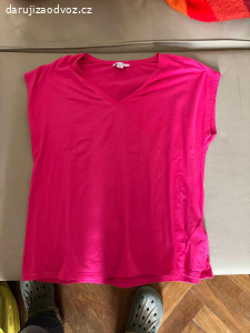 Dámské oblečení velikost M, S