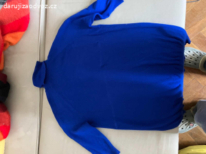 Dámské oblečení velikost M, S