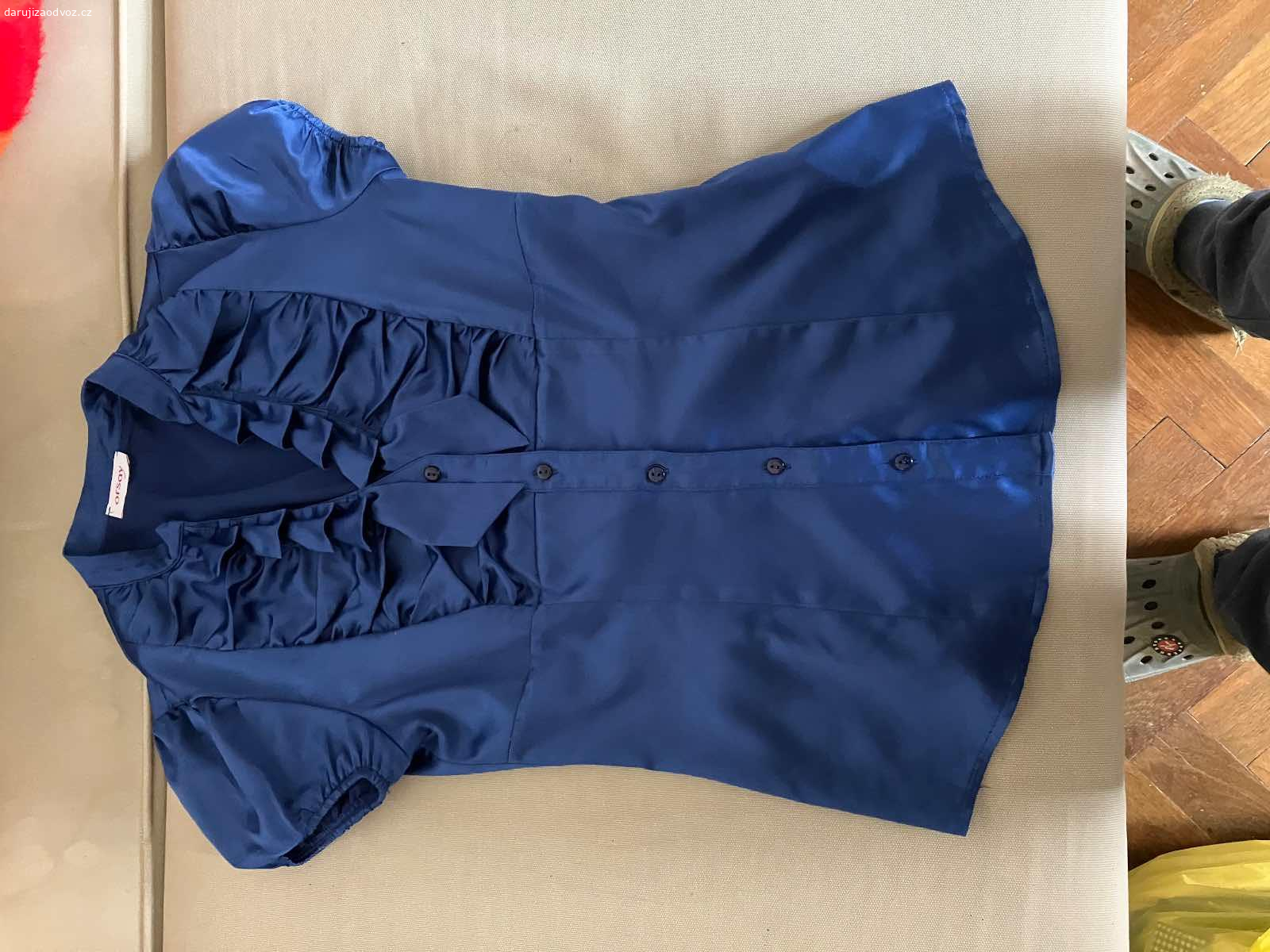 Dámské oblečení velikost M, S. Daruji dámské oblečení ve velikosti M, pár kusů je S. Oblečení je v dobrém stavu, vhodné na donošení. Různé kousky trička, mikiny, sukně, šaty

Zdarma, ideálně jako celek