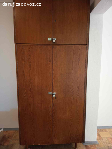 Darujeme skřín´s nástavcem.