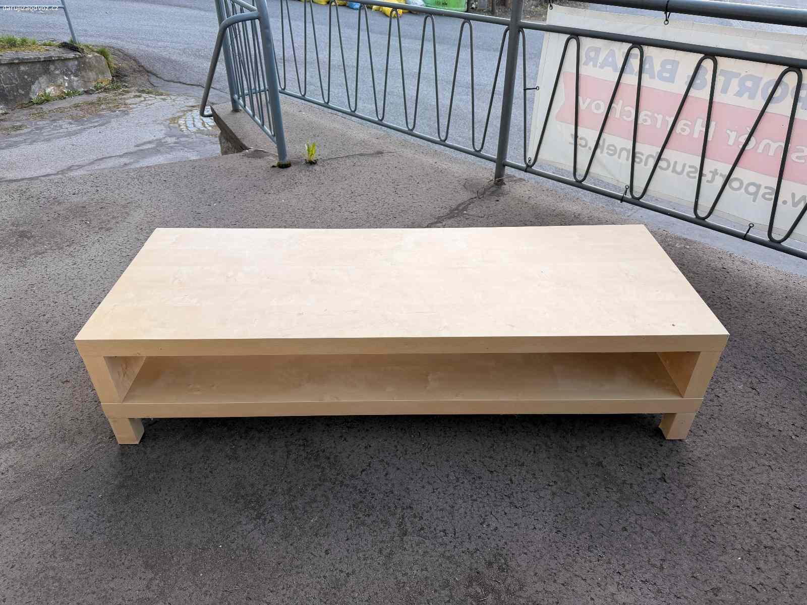 Darujeme stolek pod televizi. Ve výborném stavu