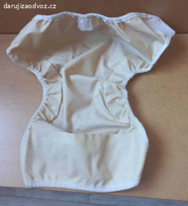 Daruji 2 kusy svrchních plen vel. 9-12 kg