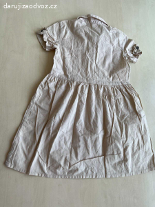 daruji 2x dívčí šaty vel. 122