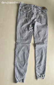 Daruji 2x džíny vel S/M
