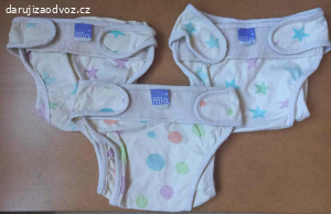 Daruji 5 kusů svrchních plen (5-7 kg)