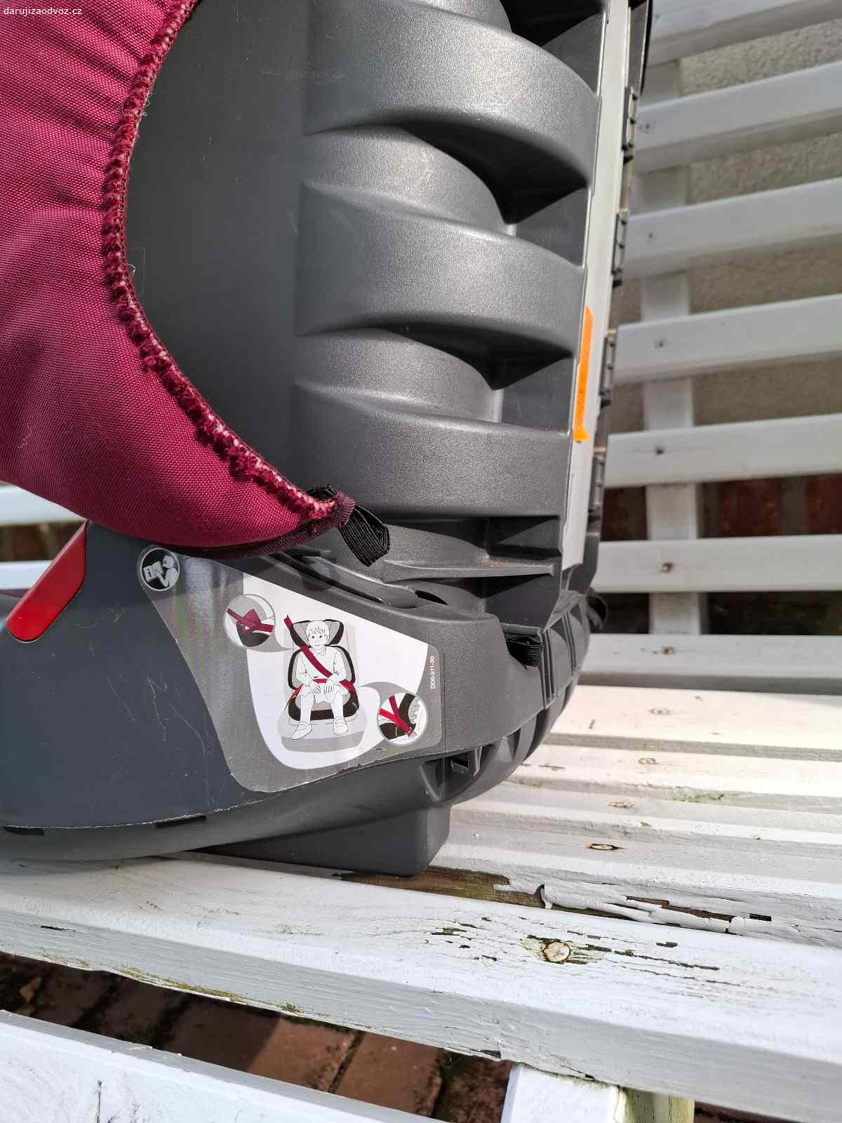 Daruji autosedačku. Daruji autosedačku pro cca 3 leté dítě. Použitá, ale funkční.