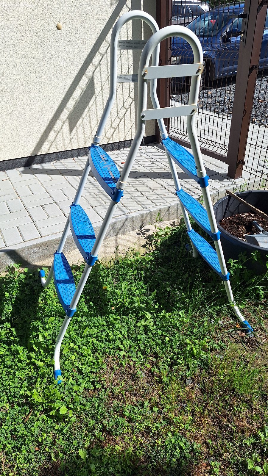 Daruji bazénové schudky. Daruji za odvoz