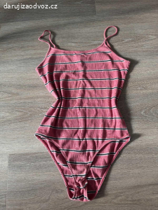 Daruji body a crop top