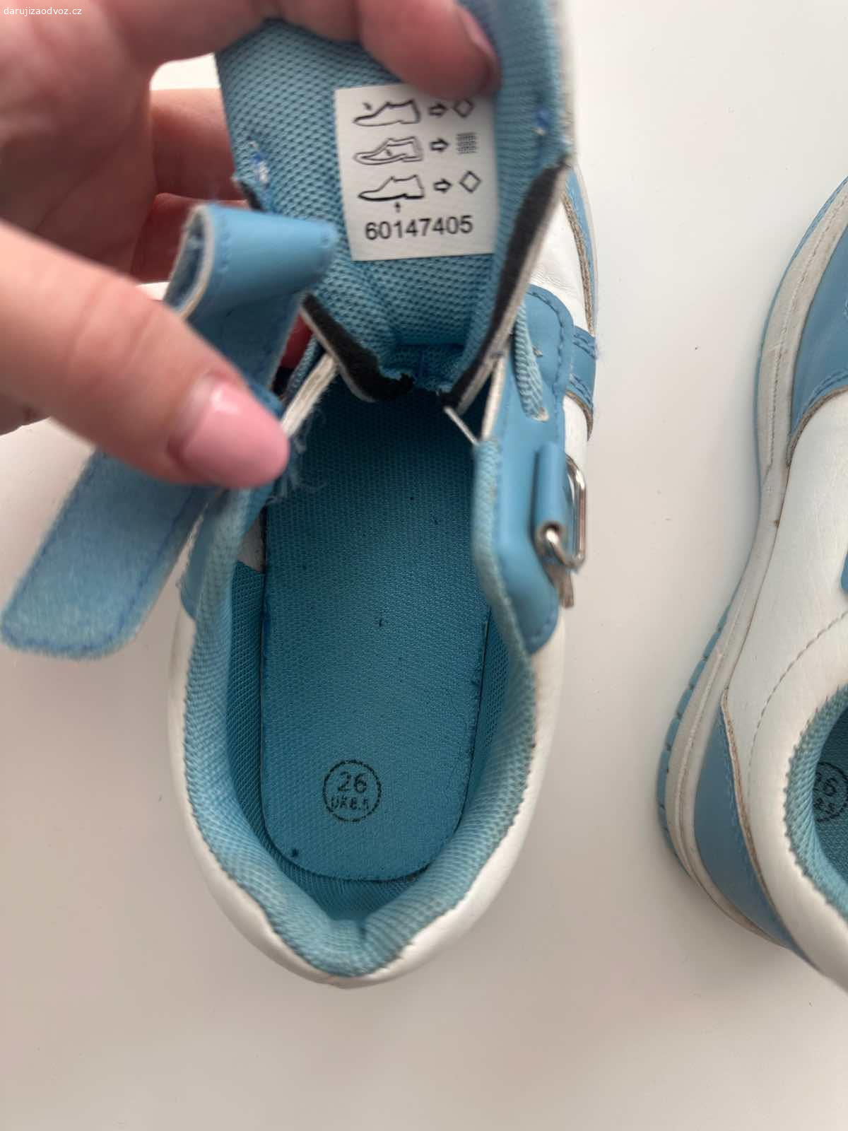 Daruji boty. Daruji boty po synovi. 
Velikost 26 již nevyužijeme:)