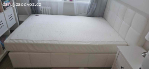 Daruji boxspring postel za odvoz
