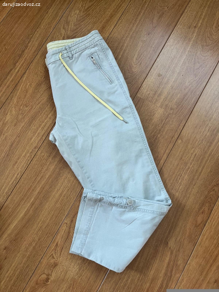 Daruji dámské 3/4 kalhoty vel. M
