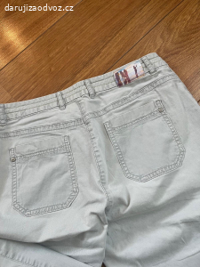 Daruji dámské 3/4 kalhoty vel. M
