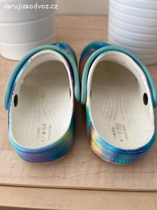 Daruji dětské Crocs vel. 27
