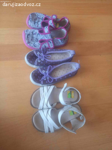 Daruji dětské/dívčí botičky vel. 25