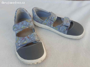 Daruji dětské sandály