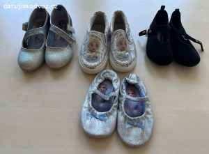 Daruji divci botičky vel.27