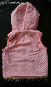 Daruji dívčí vestu vel. 86/92