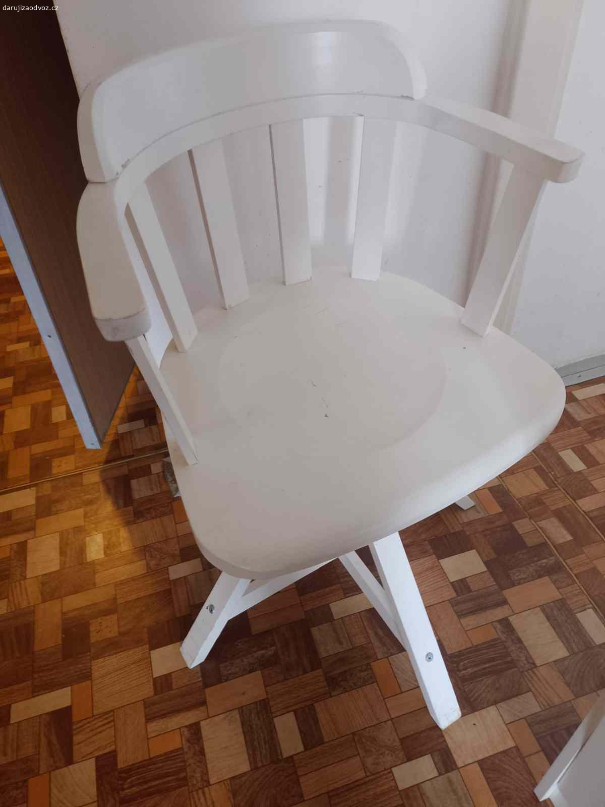 daruji dnes max zitra& poprosím whatsapp. kvalitní masivní židle IKEA, jen chybí sroubky