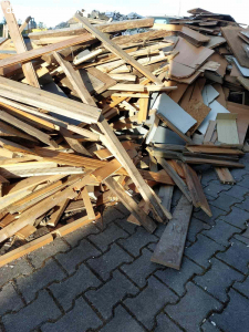 Daruji dřevo na otop