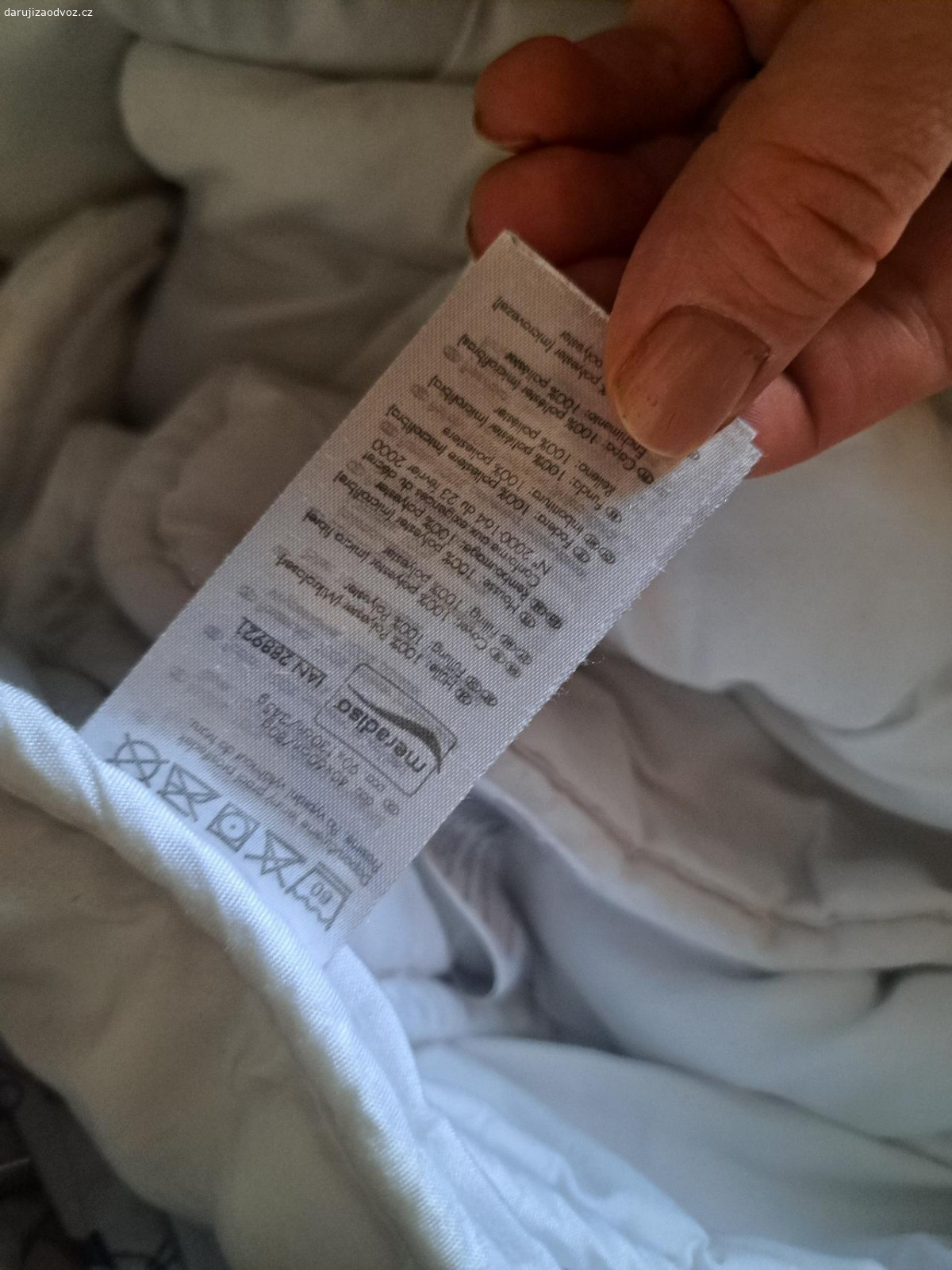 Daruji dvě dětské deky,polštáře. Daruji dvě prošívané deky, polštářky a povlečení. V dobrém stavu. Pouze osobní odběr. NEPOSÍLÁM