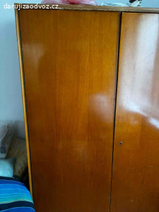 Daruji dvě skříně