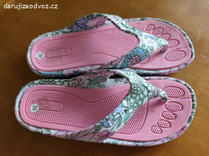 daruji dvoje boty vel. 39