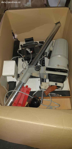 Darují fotografický zvětšování pristroj